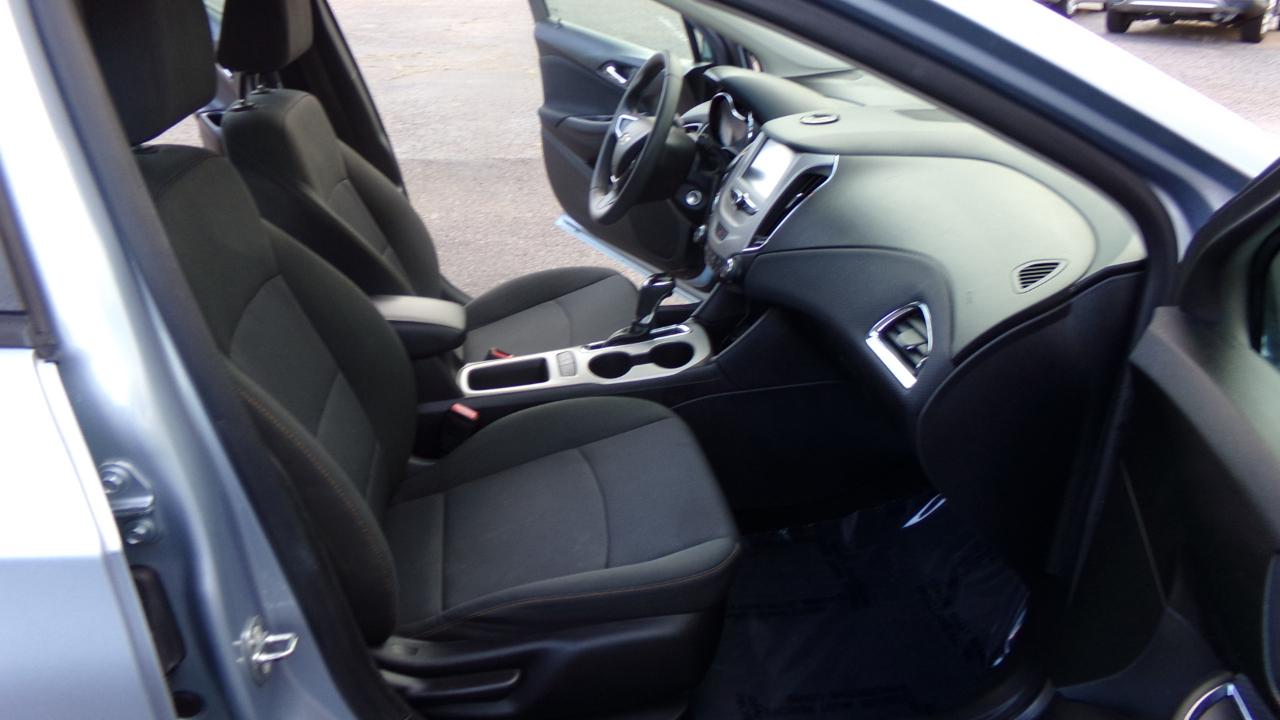 Chevrolet Cruze 4dr Sdn 1.4L LS w/1SB 2018