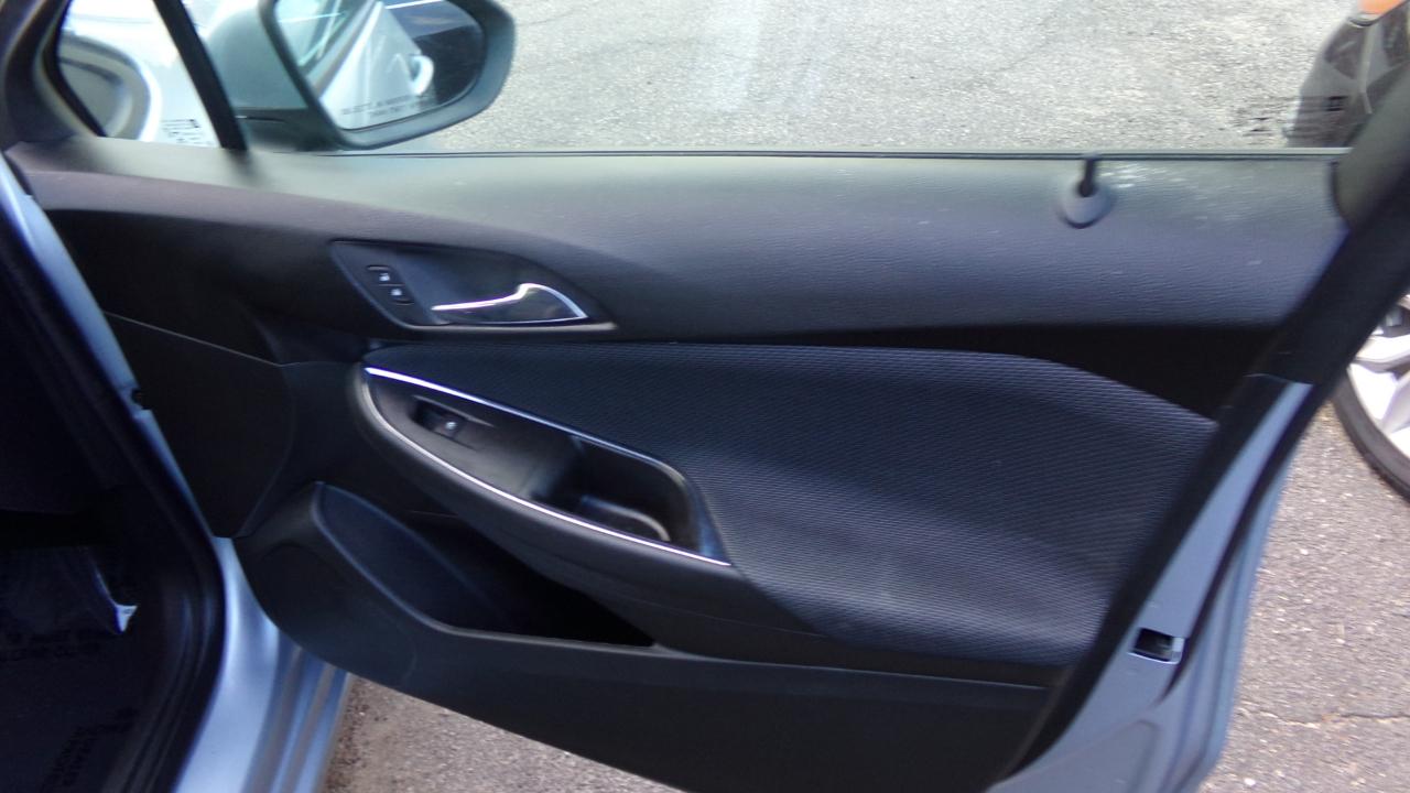 Chevrolet Cruze 4dr Sdn 1.4L LS w/1SB 2018
