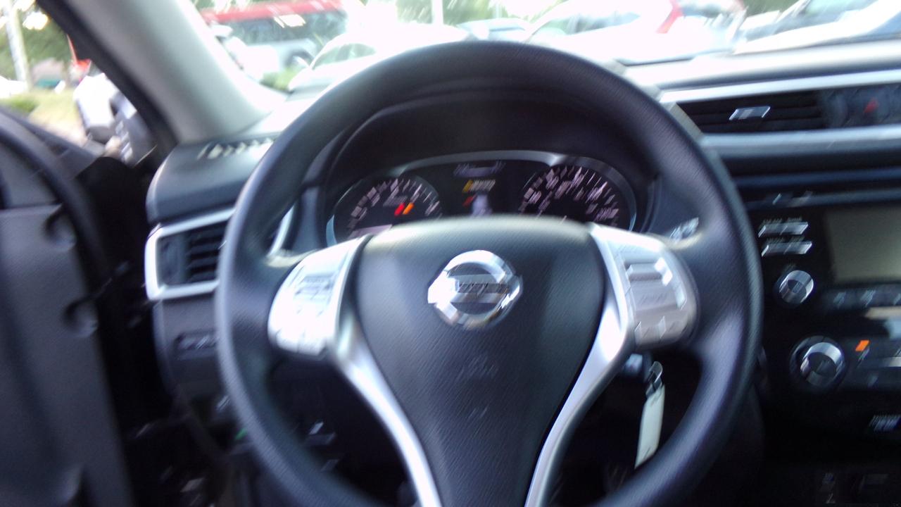 Nissan Rogue AWD 4dr S 2015