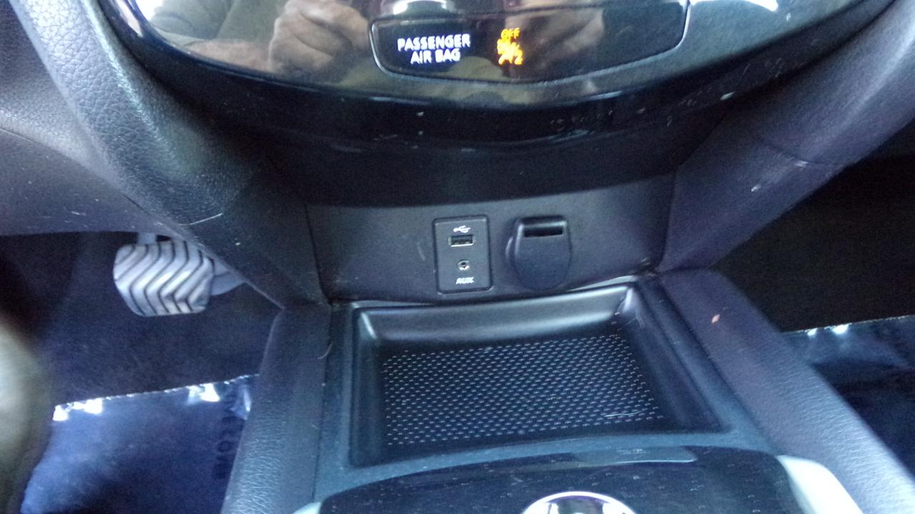 Nissan Rogue AWD 4dr S 2015