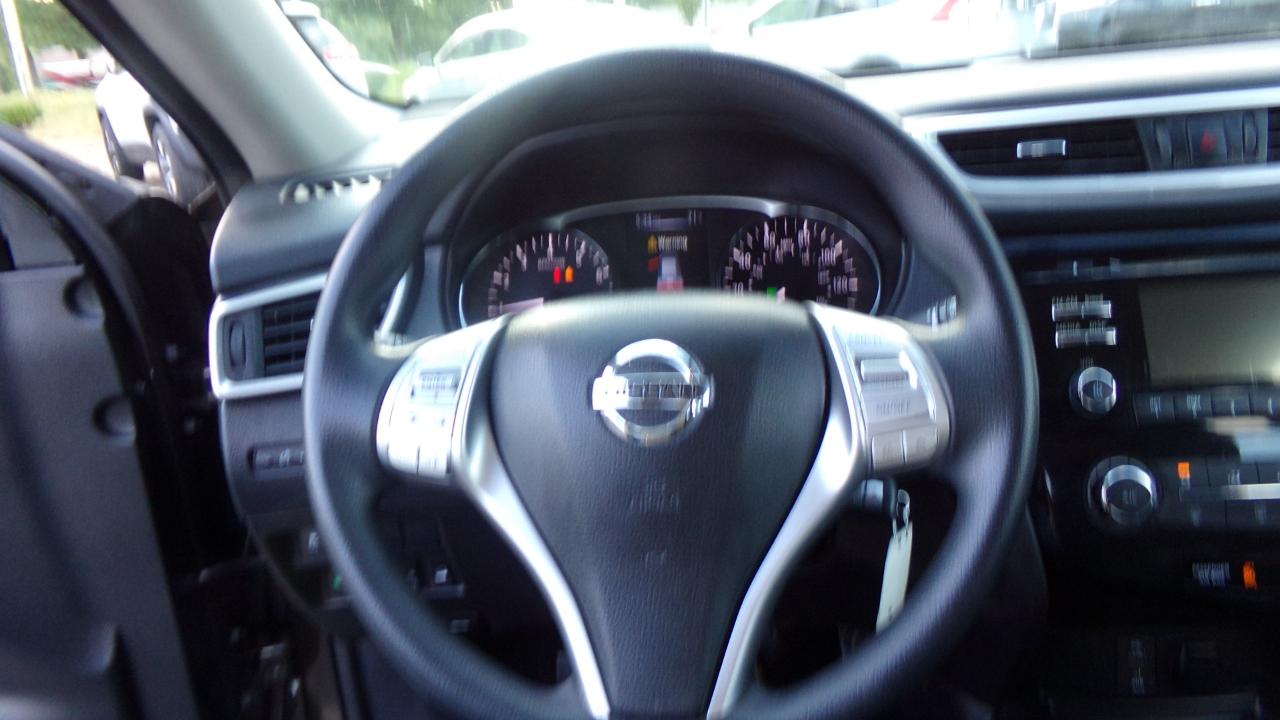 Nissan Rogue AWD 4dr S 2015