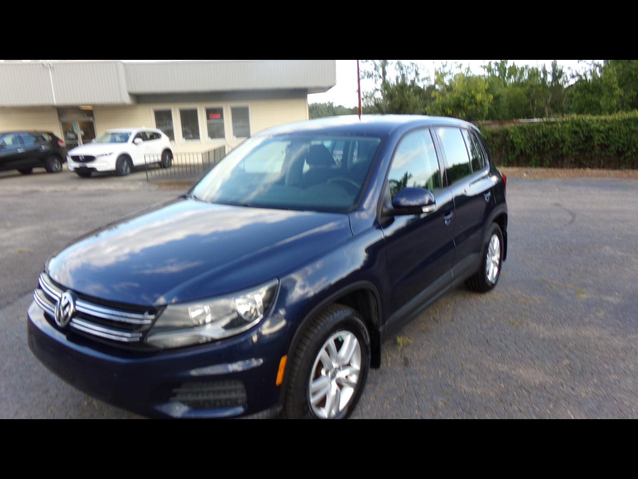 2013 Volkswagen Tiguan 4WD 4dr Auto SE w/Sunroof & Nav