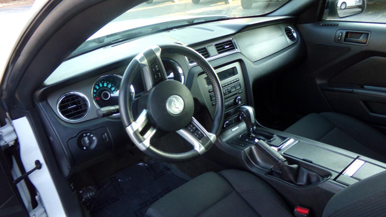 Ford Mustang 2dr Cpe V6 2014