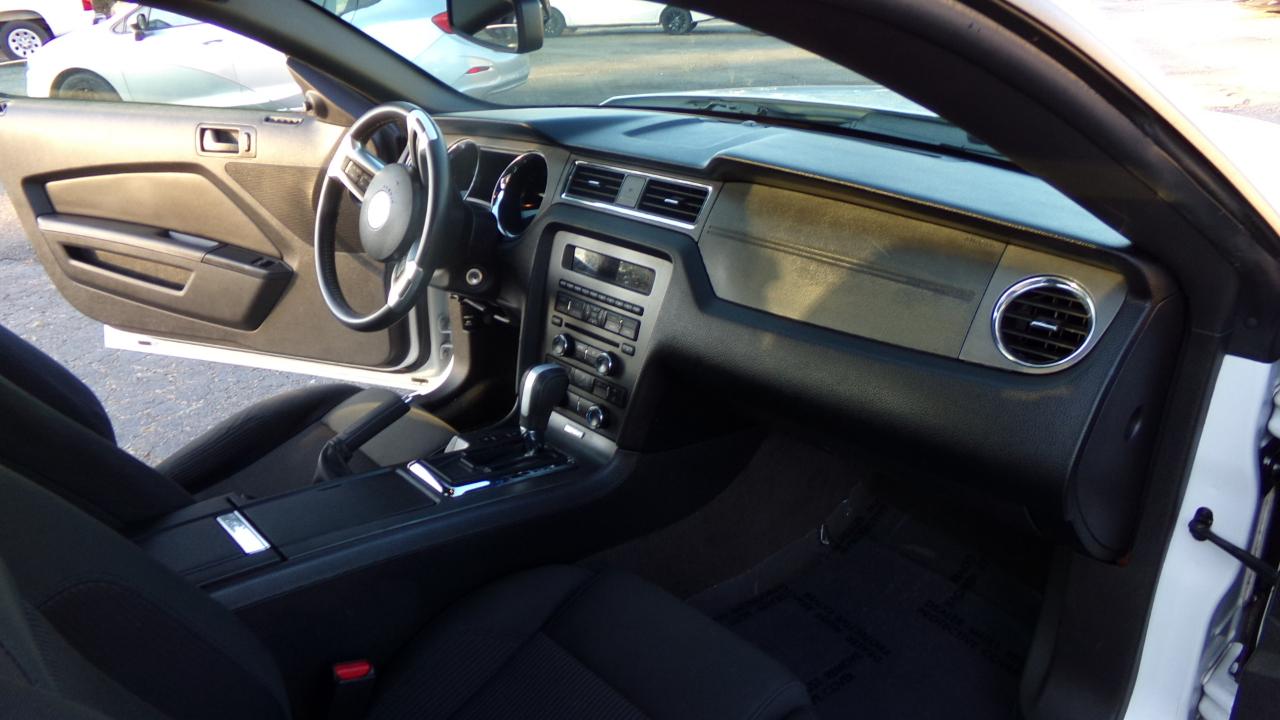 Ford Mustang 2dr Cpe V6 2014