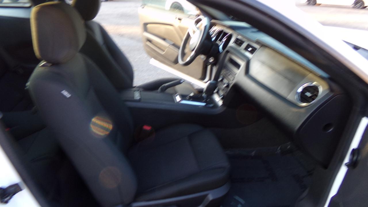 Ford Mustang 2dr Cpe V6 2014