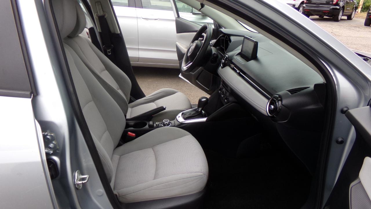 Toyota Yaris Sedan XLE Auto (Natl) 2019