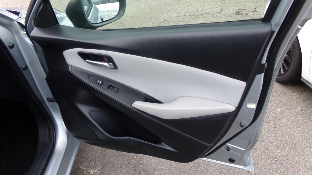 Toyota Yaris Sedan XLE Auto (Natl) 2019