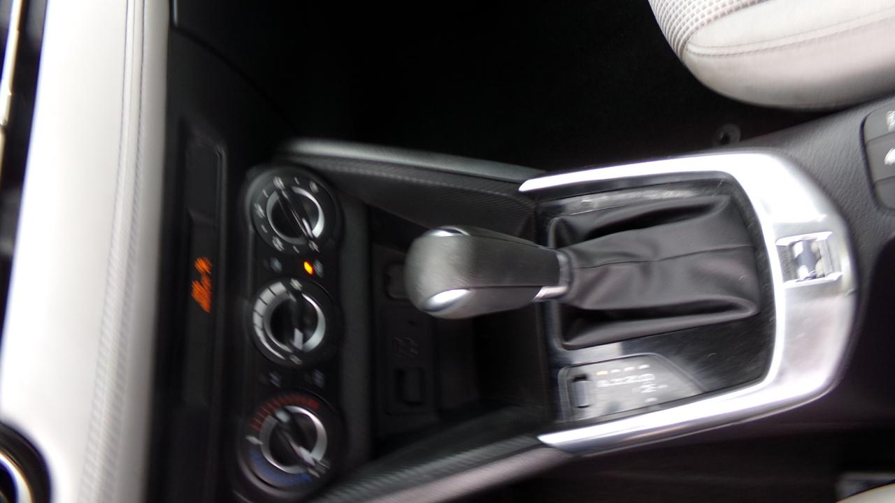 Toyota Yaris Sedan XLE Auto (Natl) 2019