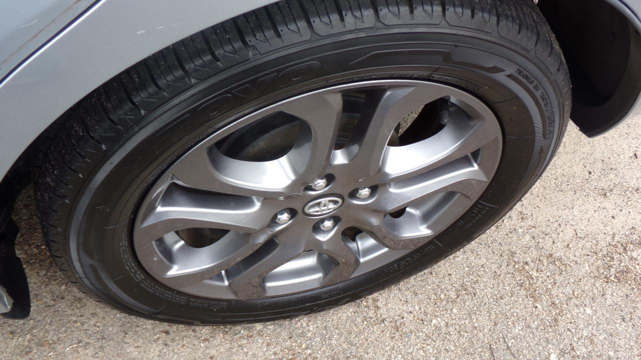 Toyota Yaris Sedan XLE Auto (Natl) 2019
