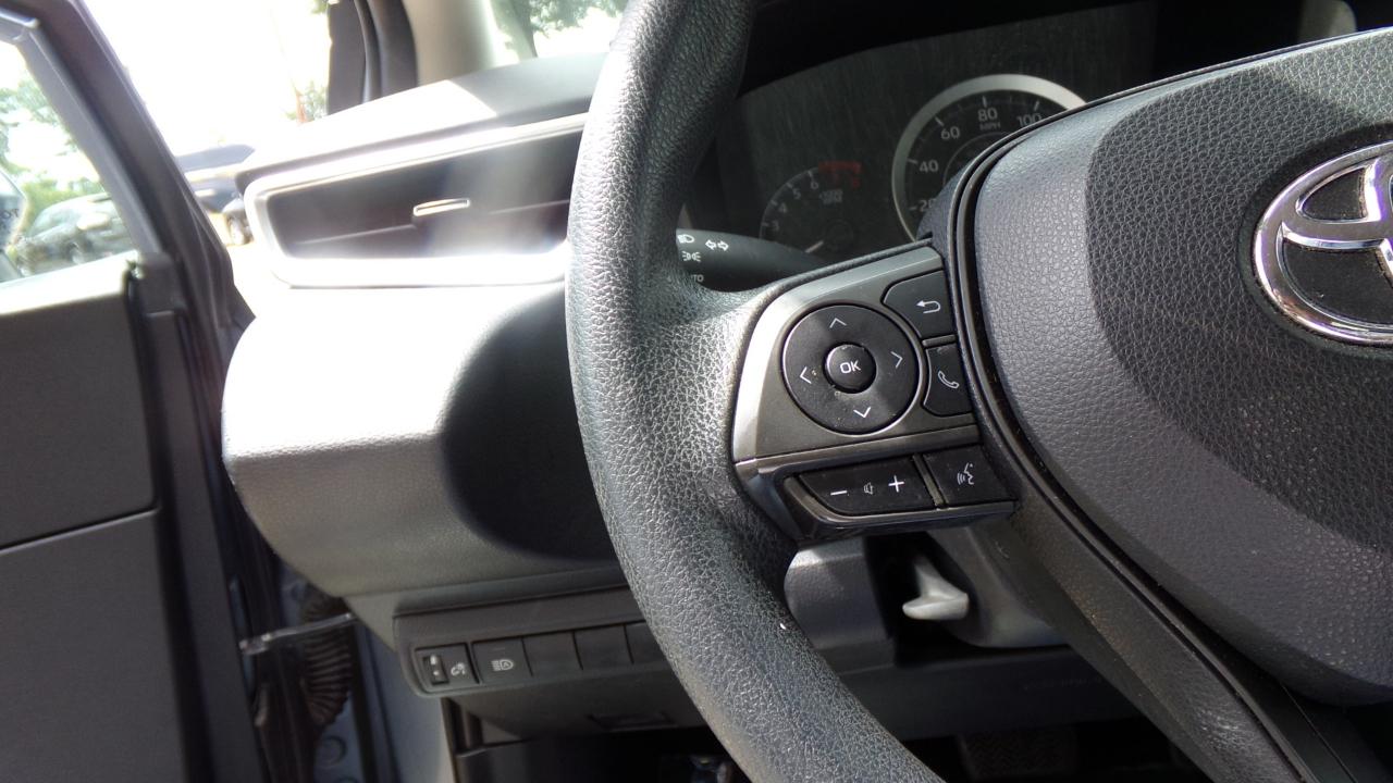 Toyota Corolla LE CVT (Natl) 2021