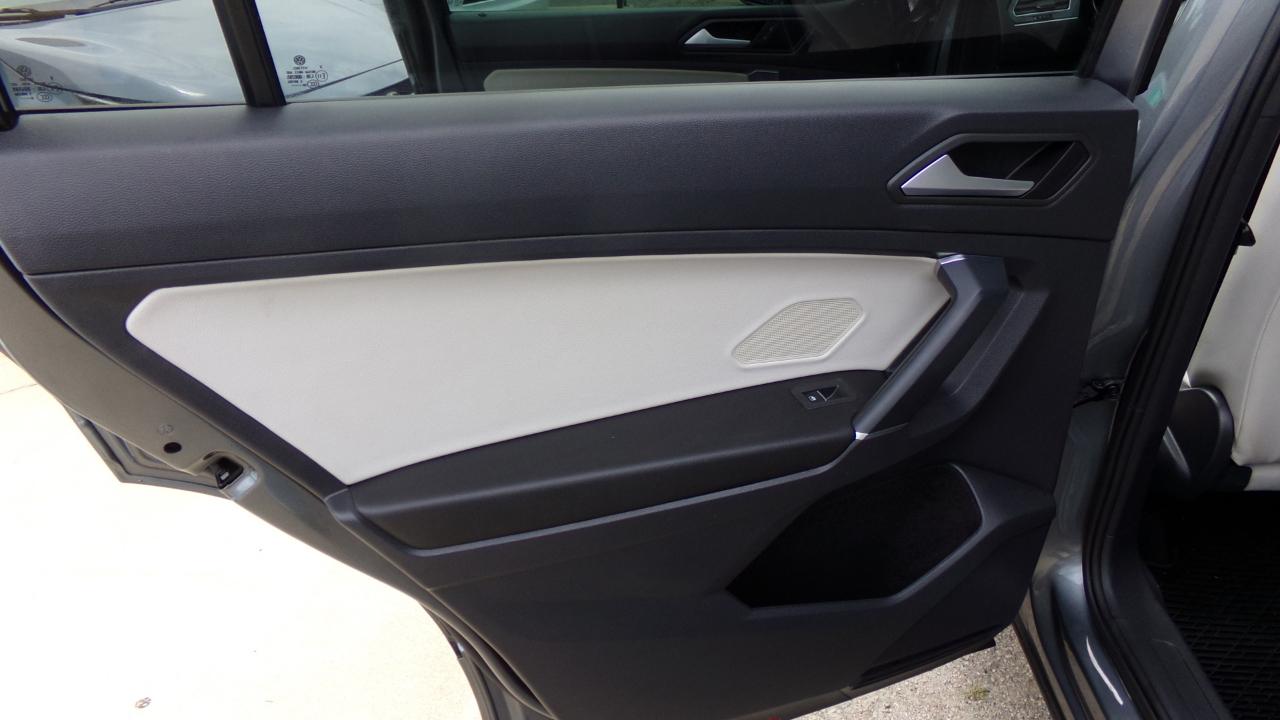 Volkswagen Tiguan 2.0T SE R-Line Black FWD 2020