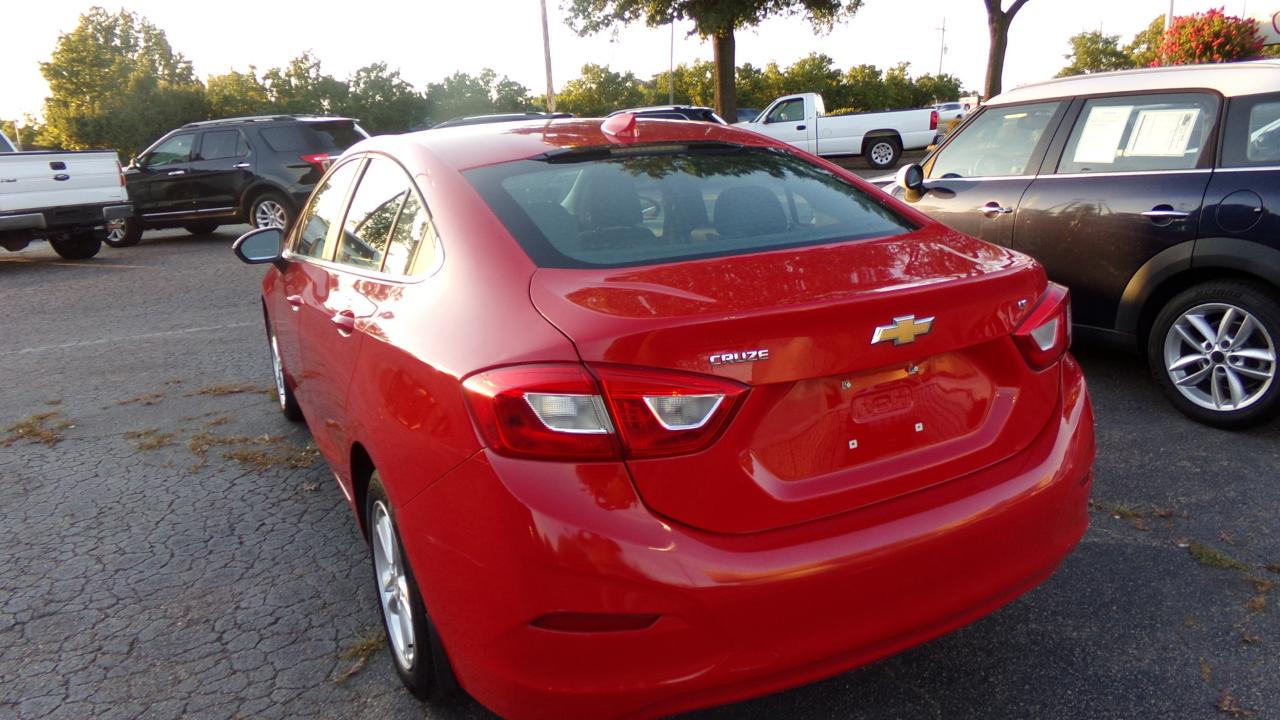 Chevrolet Cruze 4dr Sdn 1.4L LT w/1SD 2017