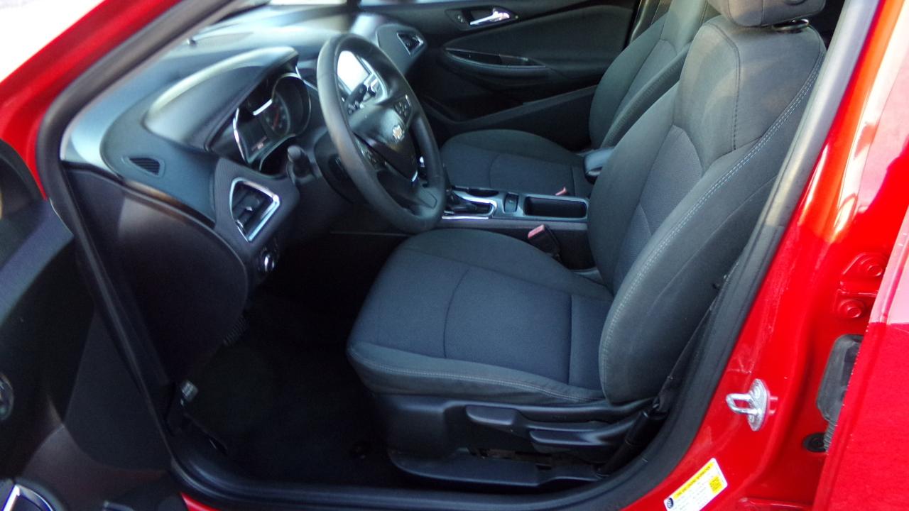 Chevrolet Cruze 4dr Sdn 1.4L LT w/1SD 2017
