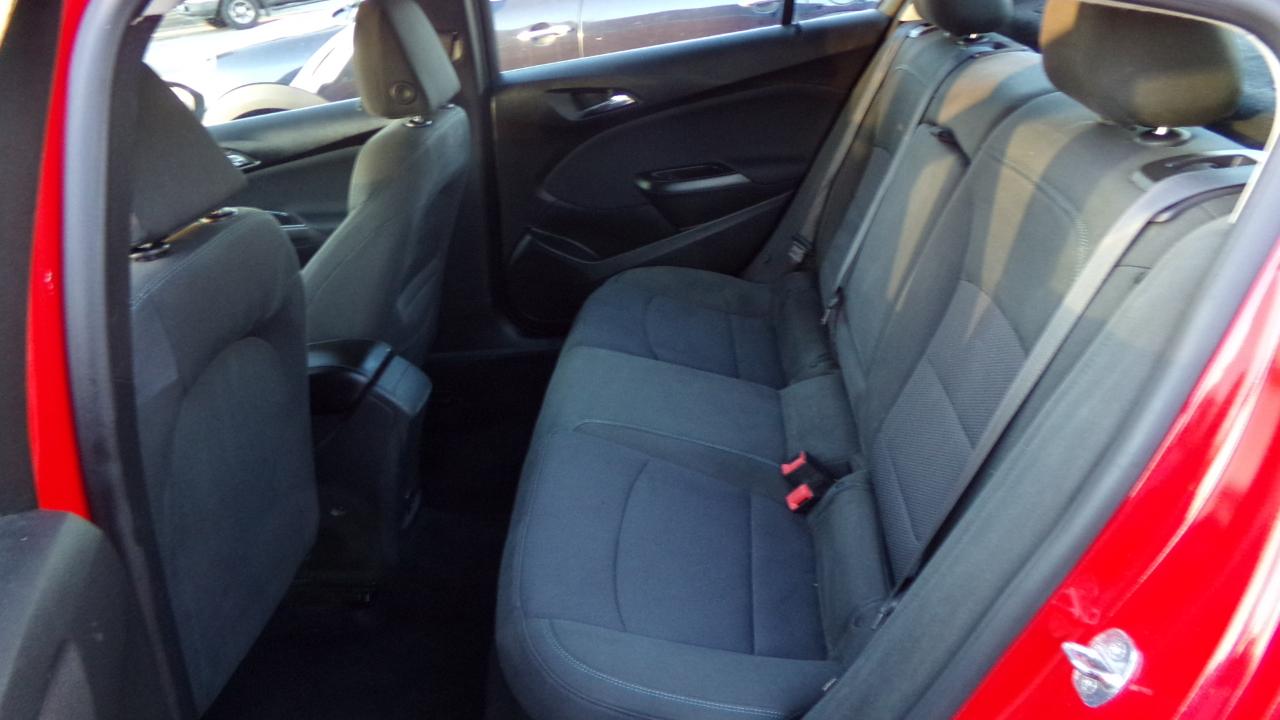 Chevrolet Cruze 4dr Sdn 1.4L LT w/1SD 2017