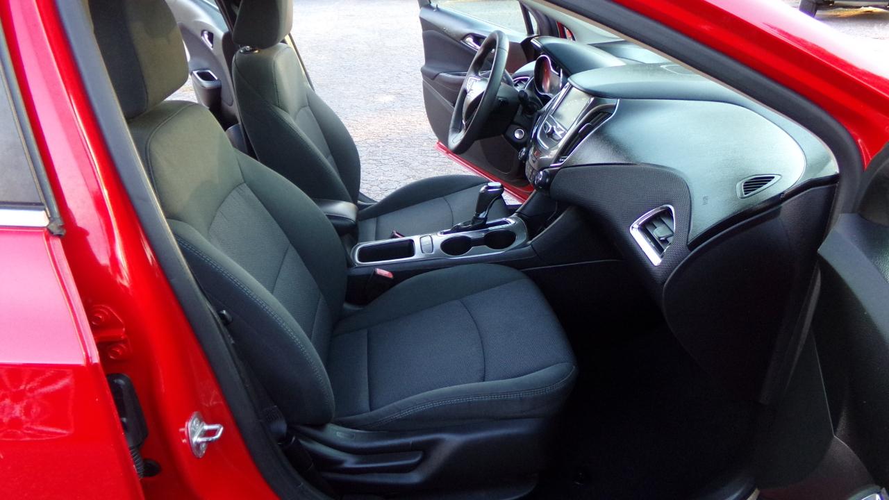 Chevrolet Cruze 4dr Sdn 1.4L LT w/1SD 2017