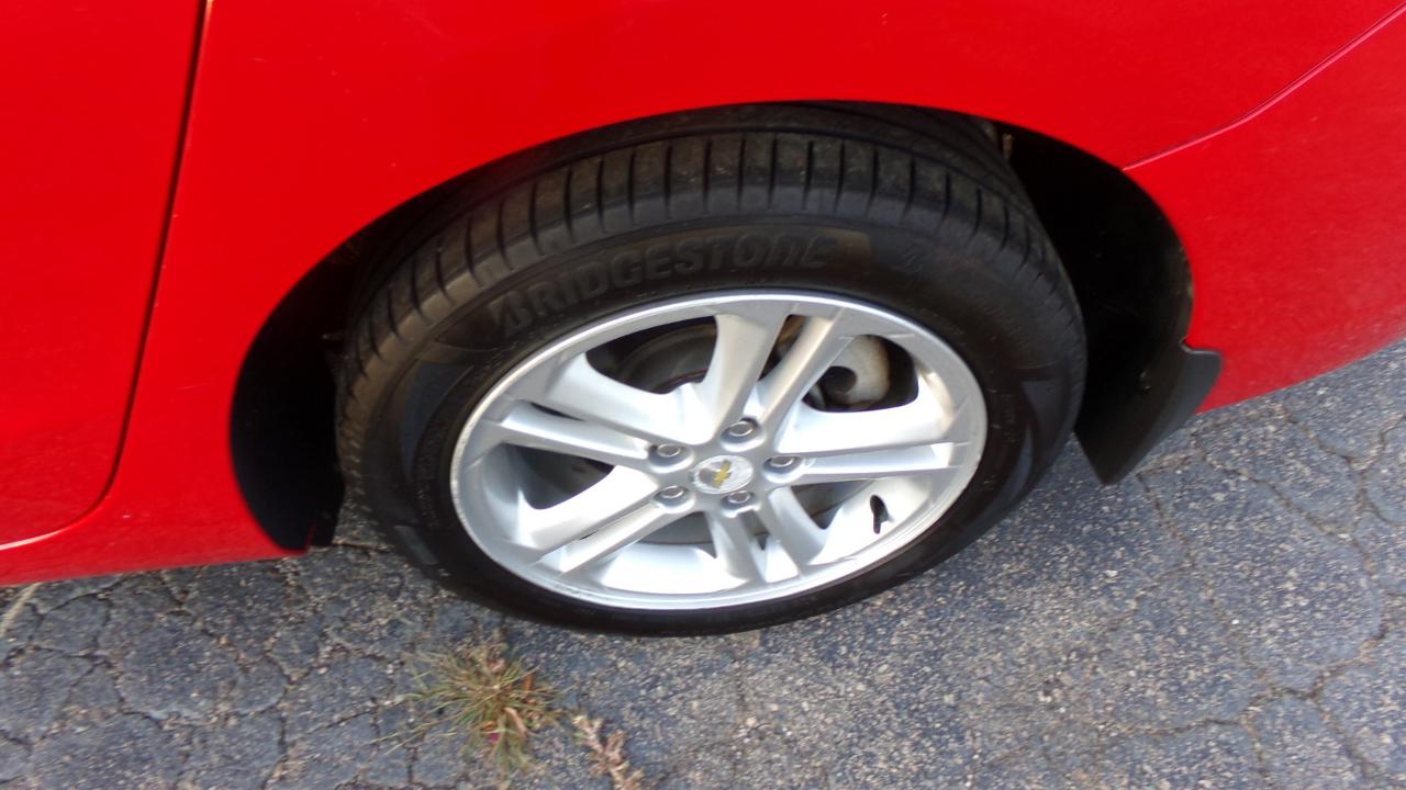 Chevrolet Cruze 4dr Sdn 1.4L LT w/1SD 2017