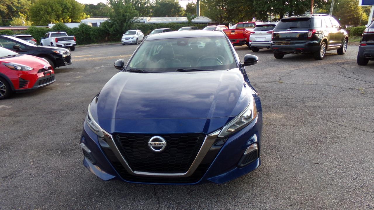 Nissan Altima 2.5 SR Sedan 2020
