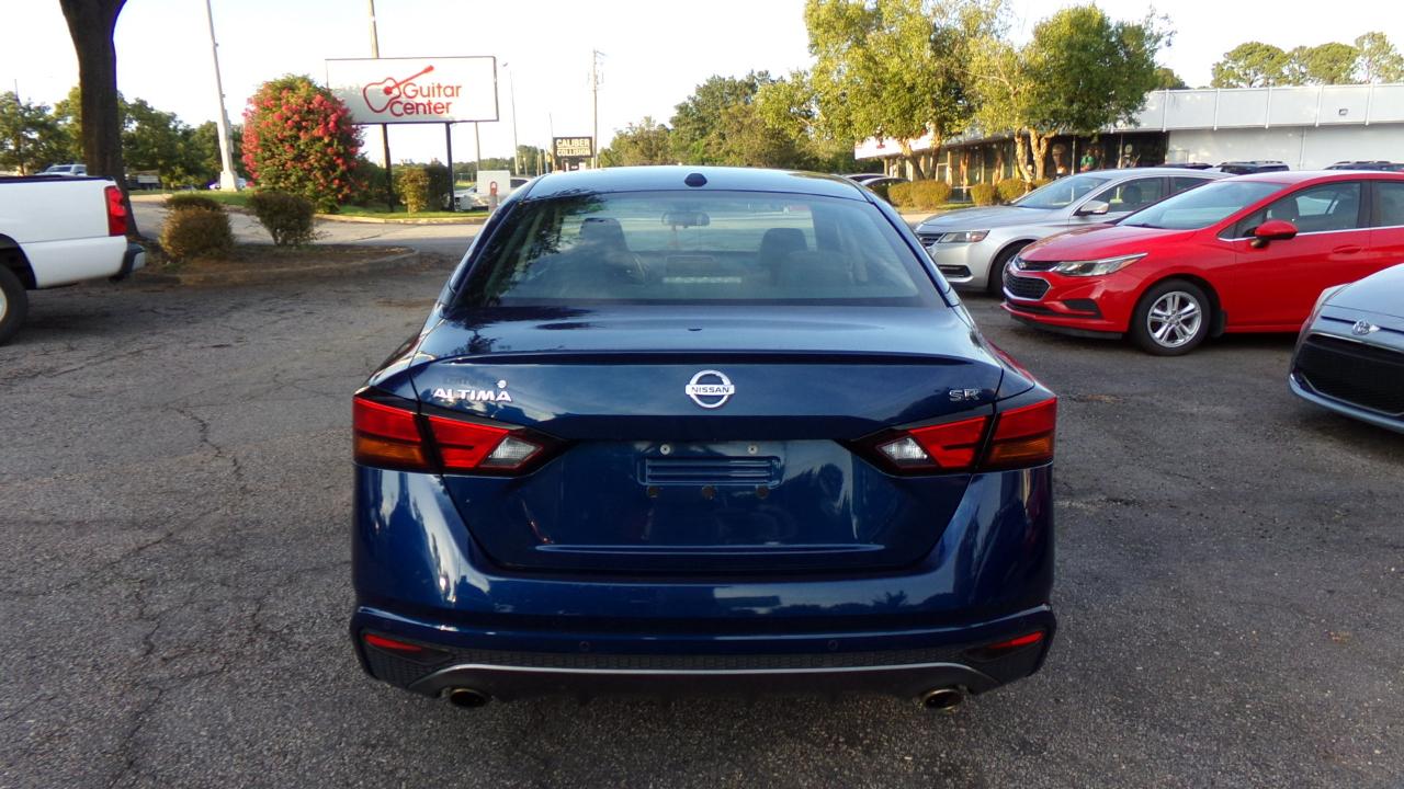 Nissan Altima 2.5 SR Sedan 2020