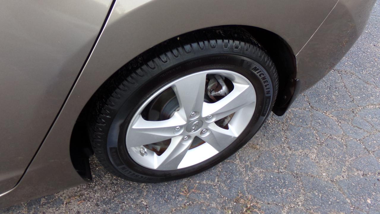 Hyundai Elantra 4dr Sdn Auto GLS (Alabama Plant) *Ltd Avail* 2013
