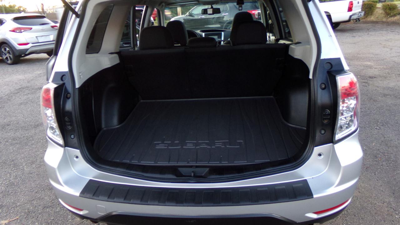 Subaru Forester 4dr Auto 2.5X Premium w/All-Weather Pkg 2010