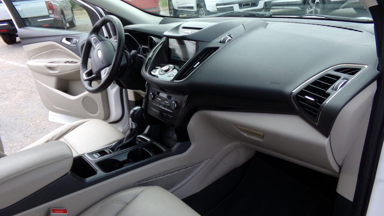 Ford Escape Titanium FWD 2017