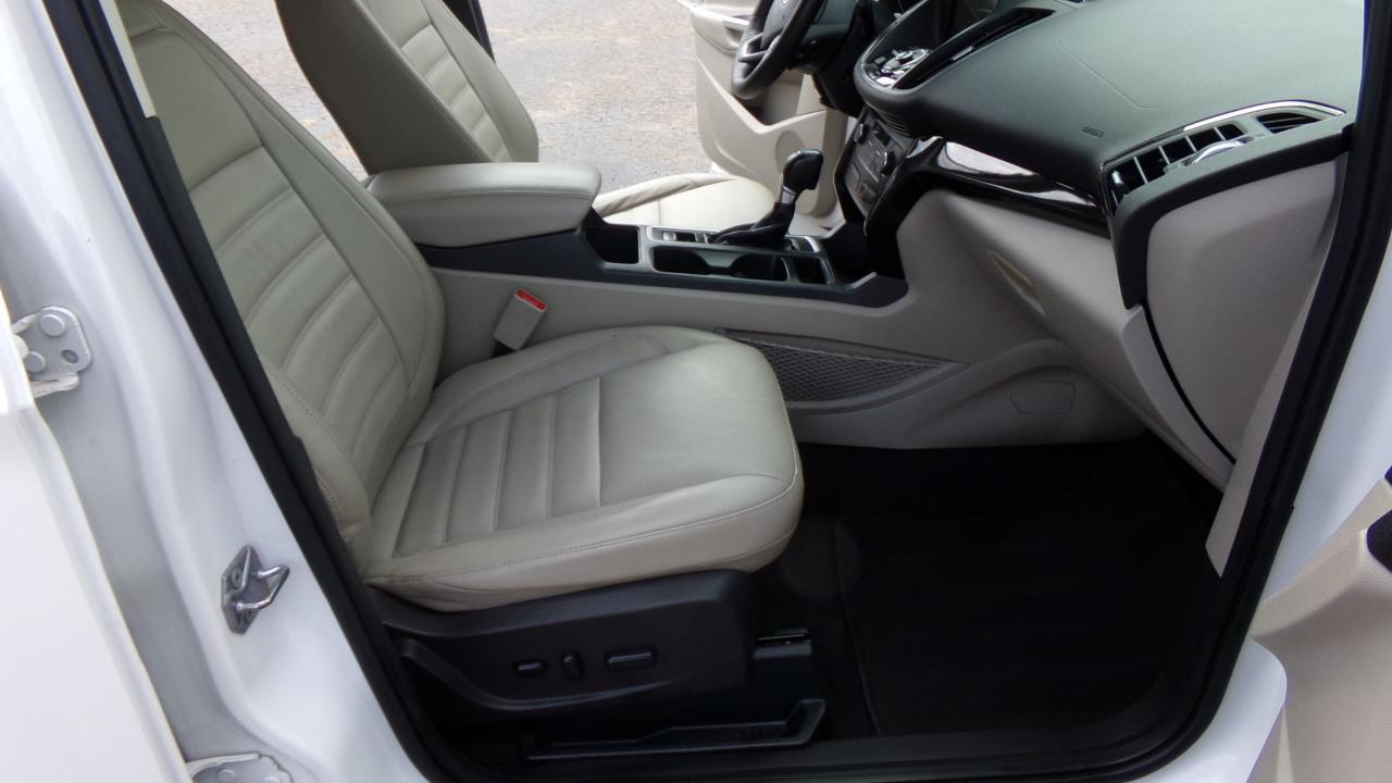 Ford Escape Titanium FWD 2017
