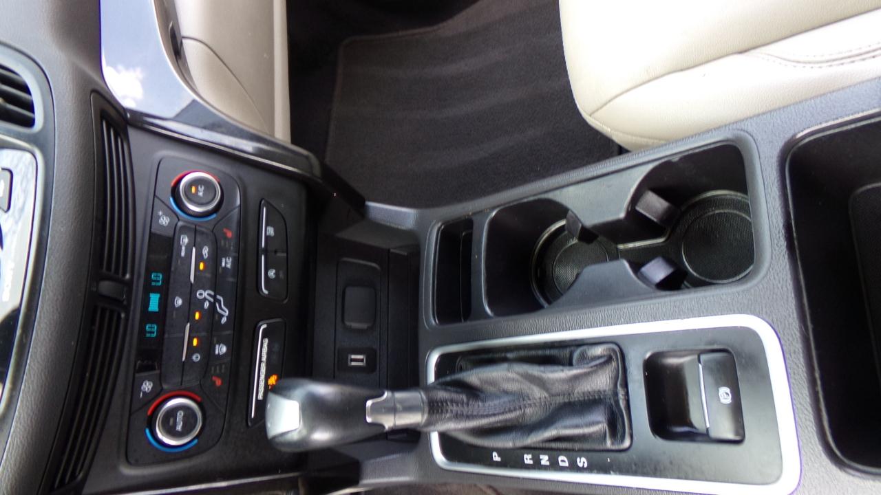 Ford Escape Titanium FWD 2017