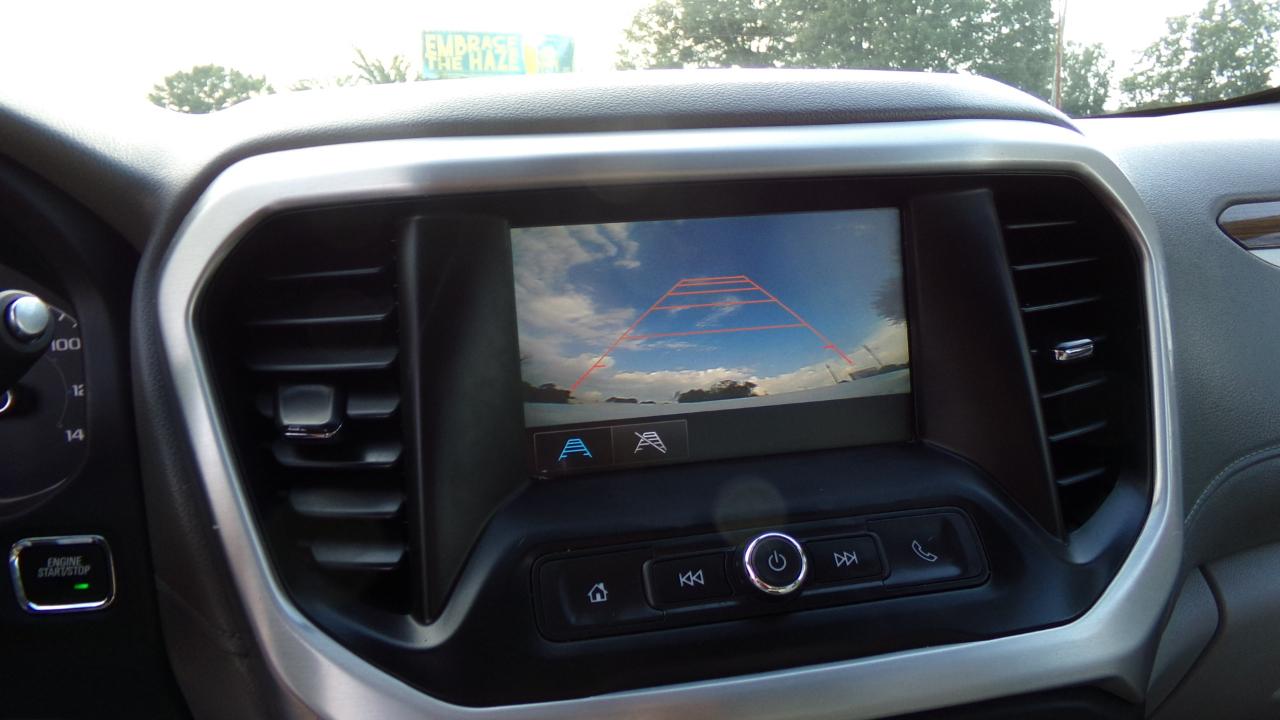 GMC Acadia FWD 4dr SLE w/SLE-1 2017