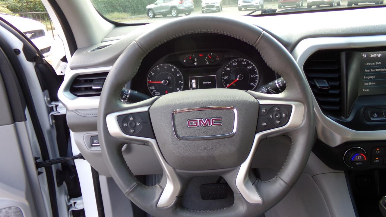 GMC Acadia FWD 4dr SLE w/SLE-1 2017