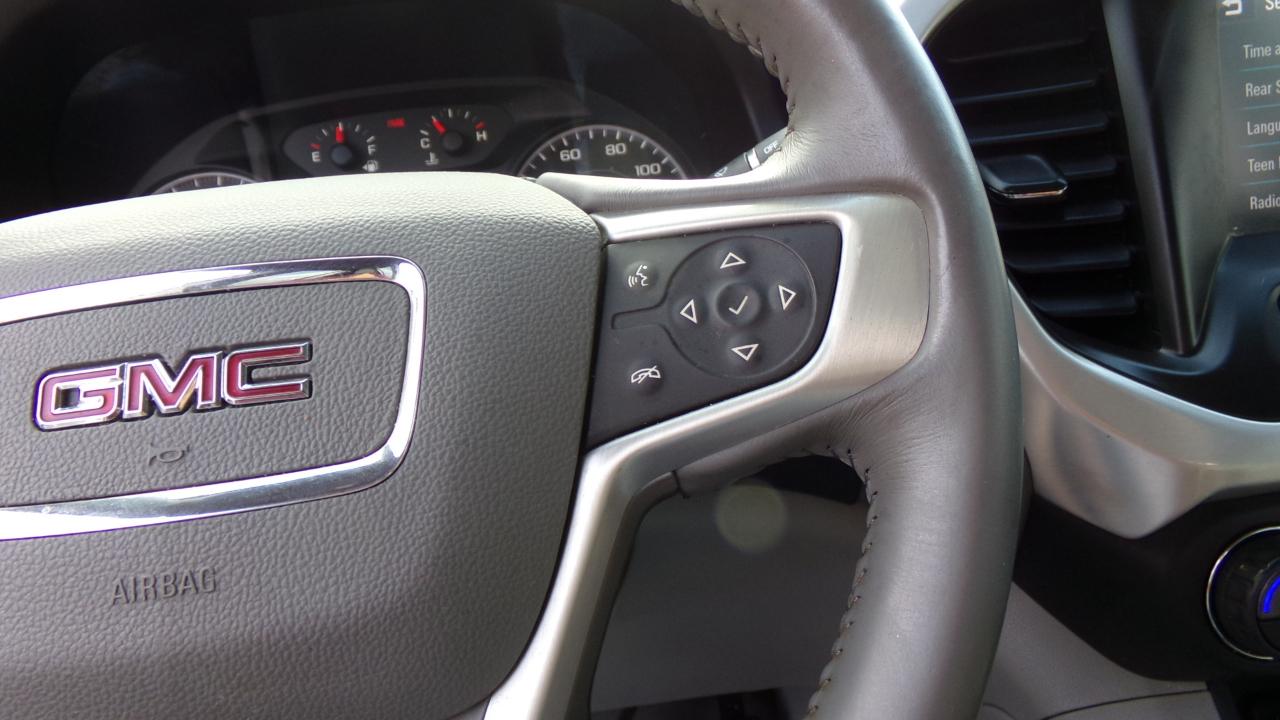 GMC Acadia FWD 4dr SLE w/SLE-1 2017