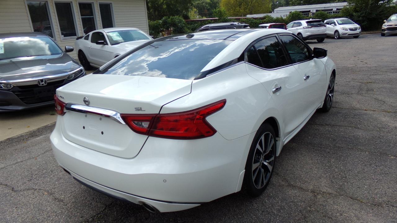 Nissan Maxima SL 3.5L 2017