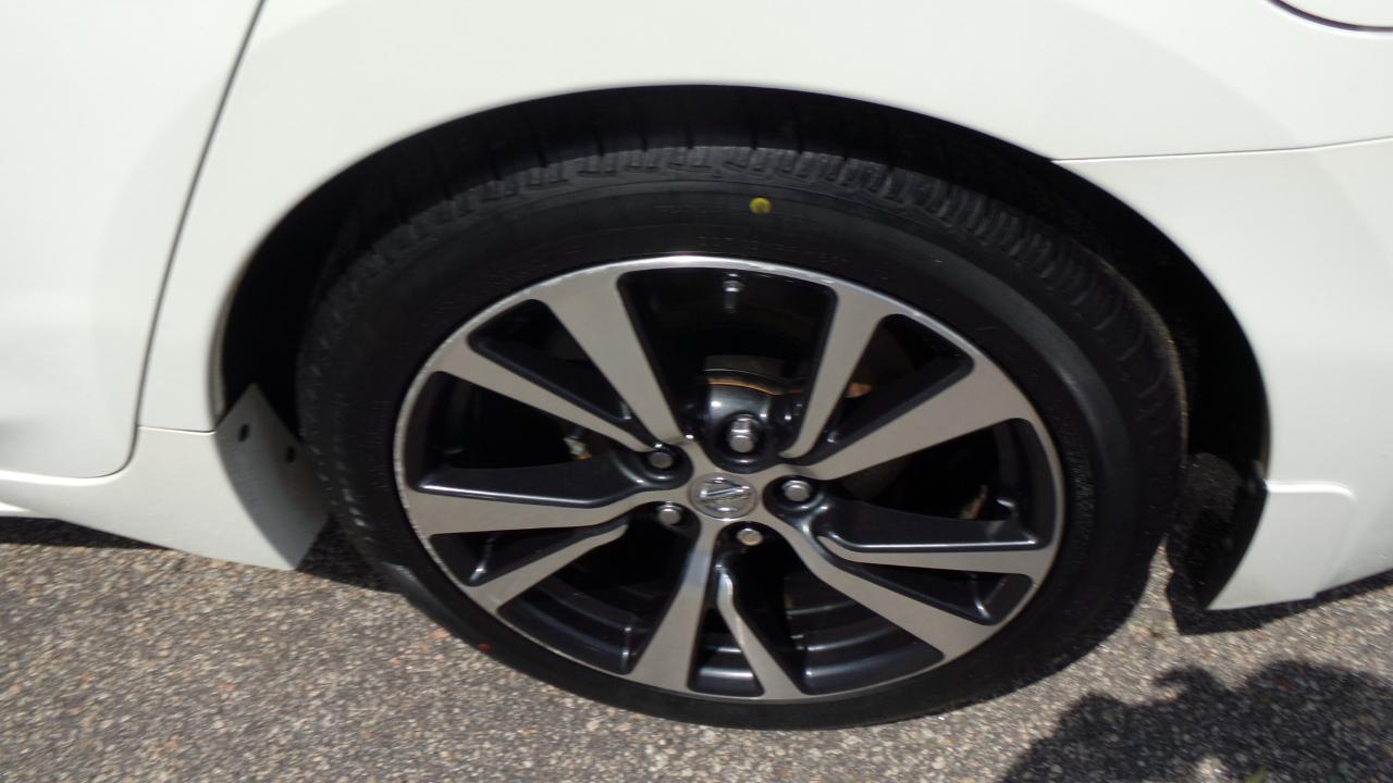Nissan Maxima SL 3.5L 2017