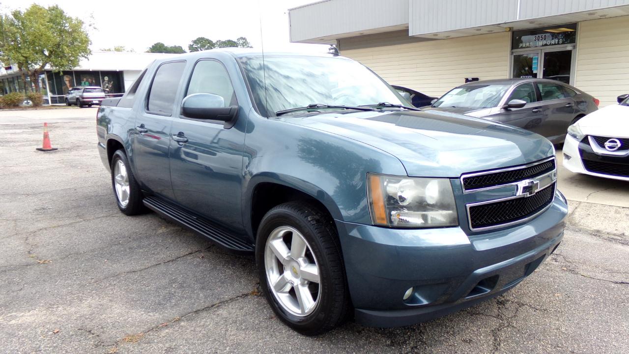 Chevrolet Avalanche 2WD Crew Cab 130" LT w/1LT 2009