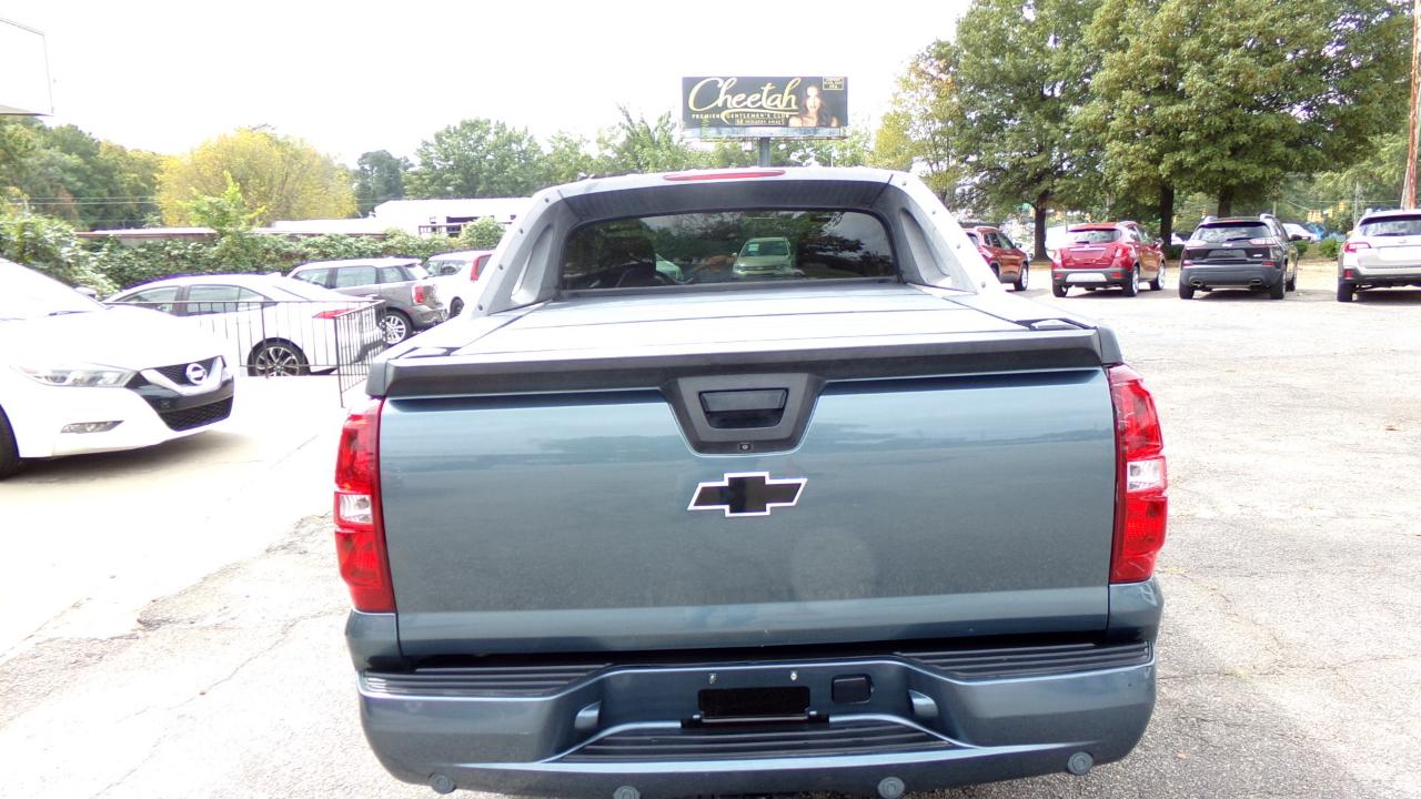 Chevrolet Avalanche 2WD Crew Cab 130" LT w/1LT 2009