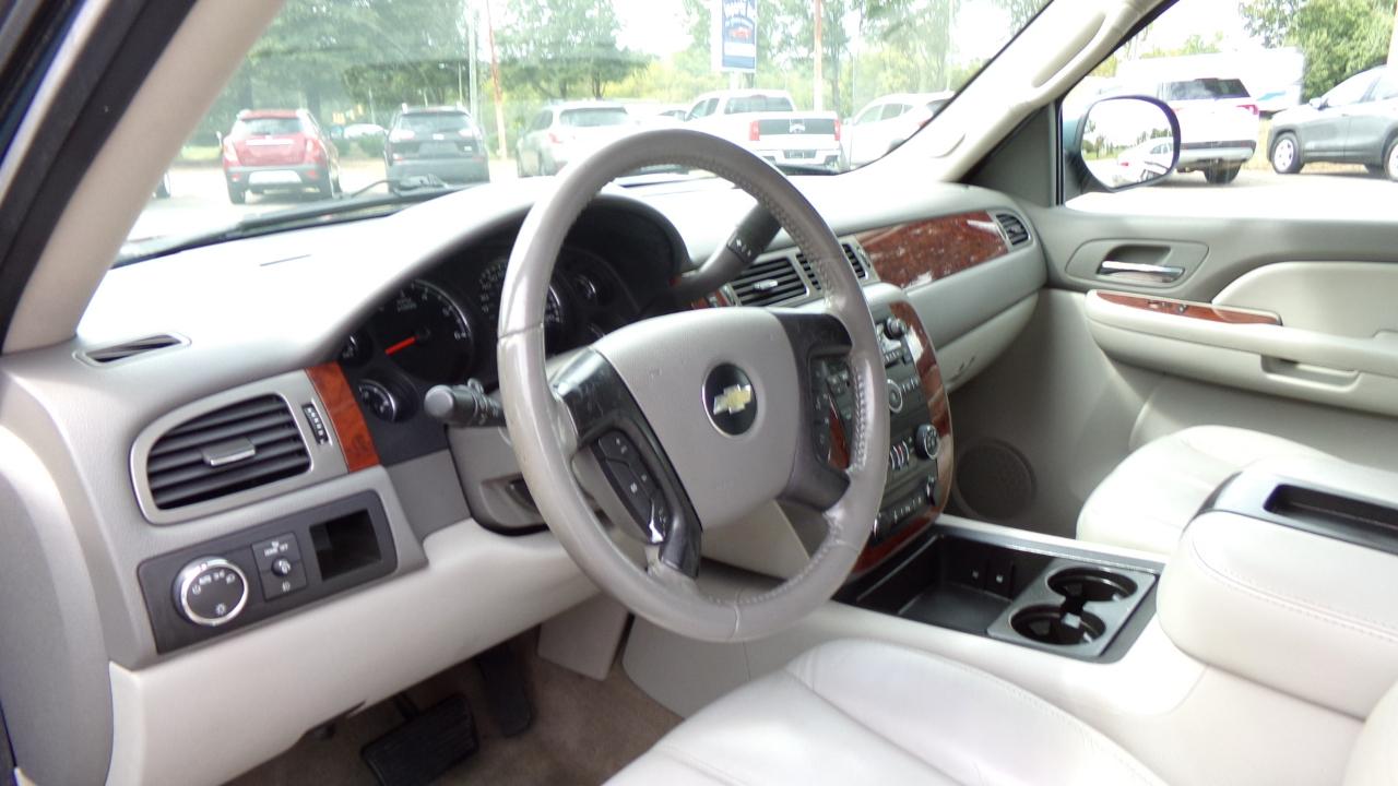 Chevrolet Avalanche 2WD Crew Cab 130" LT w/1LT 2009