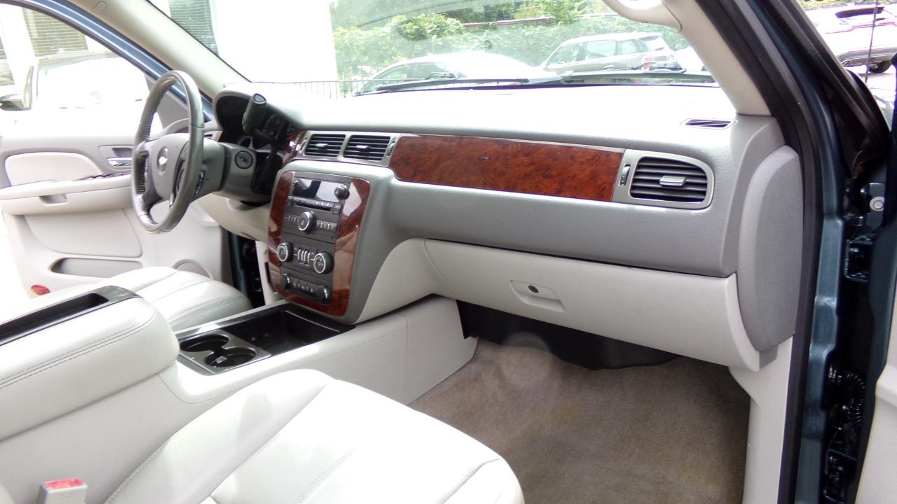 Chevrolet Avalanche 2WD Crew Cab 130" LT w/1LT 2009