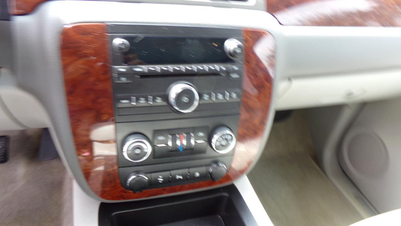 Chevrolet Avalanche 2WD Crew Cab 130" LT w/1LT 2009