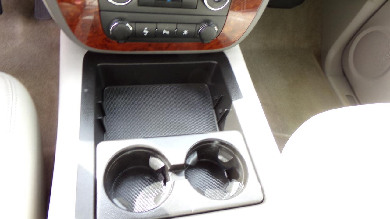 Chevrolet Avalanche 2WD Crew Cab 130" LT w/1LT 2009