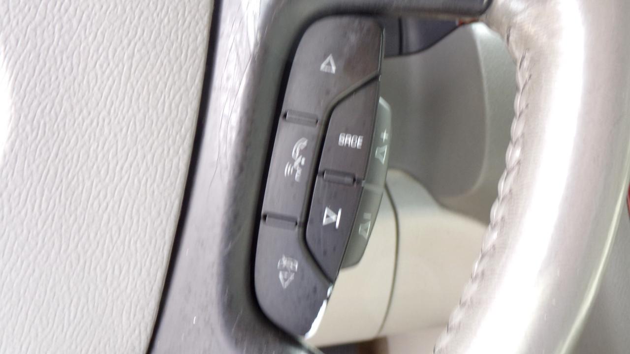 Chevrolet Avalanche 2WD Crew Cab 130" LT w/1LT 2009