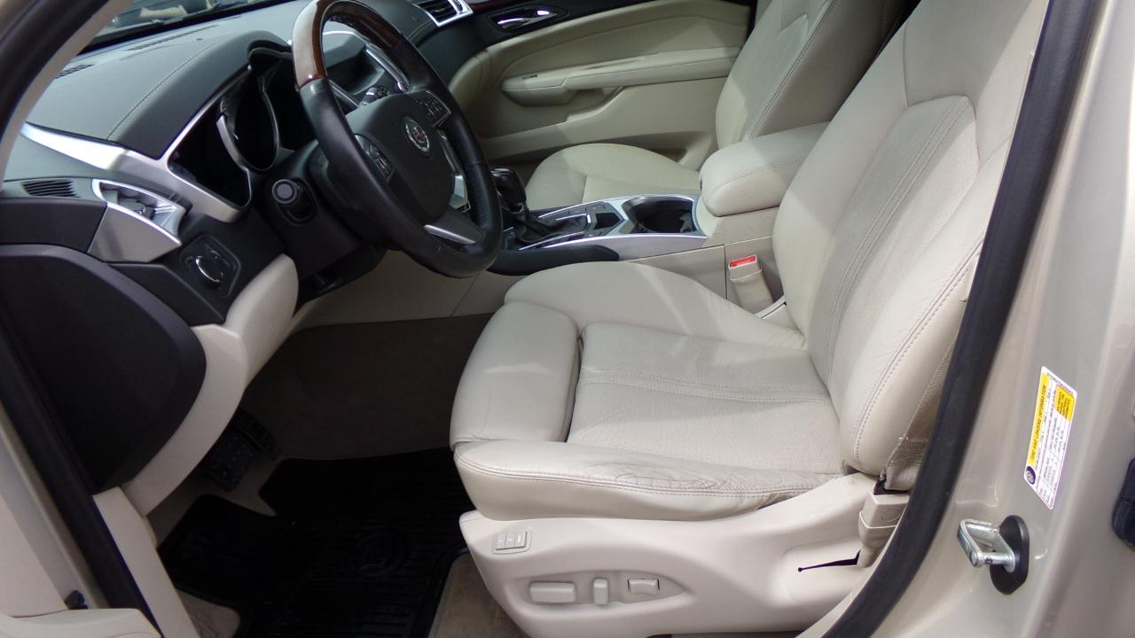 Cadillac SRX AWD 4dr Luxury Collection 2011