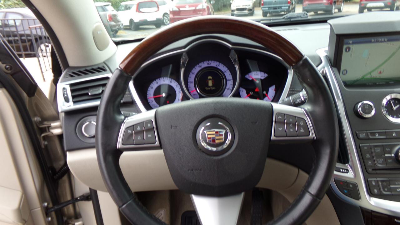 Cadillac SRX AWD 4dr Luxury Collection 2011