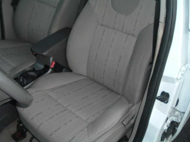 Ford Focus SE Sedan 2008