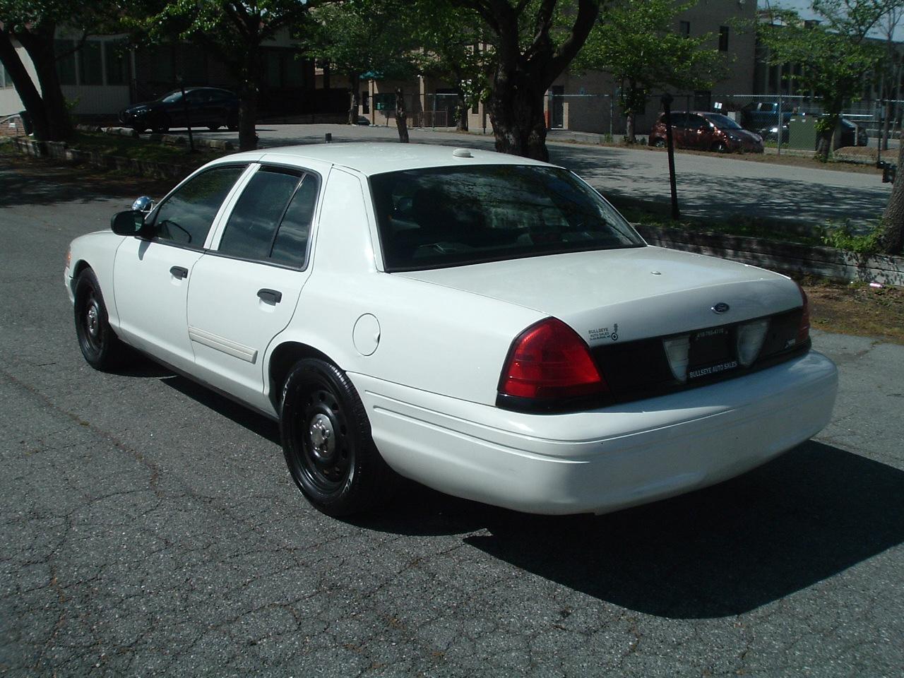 Ford Crown Victoria Police Interceptor 2010