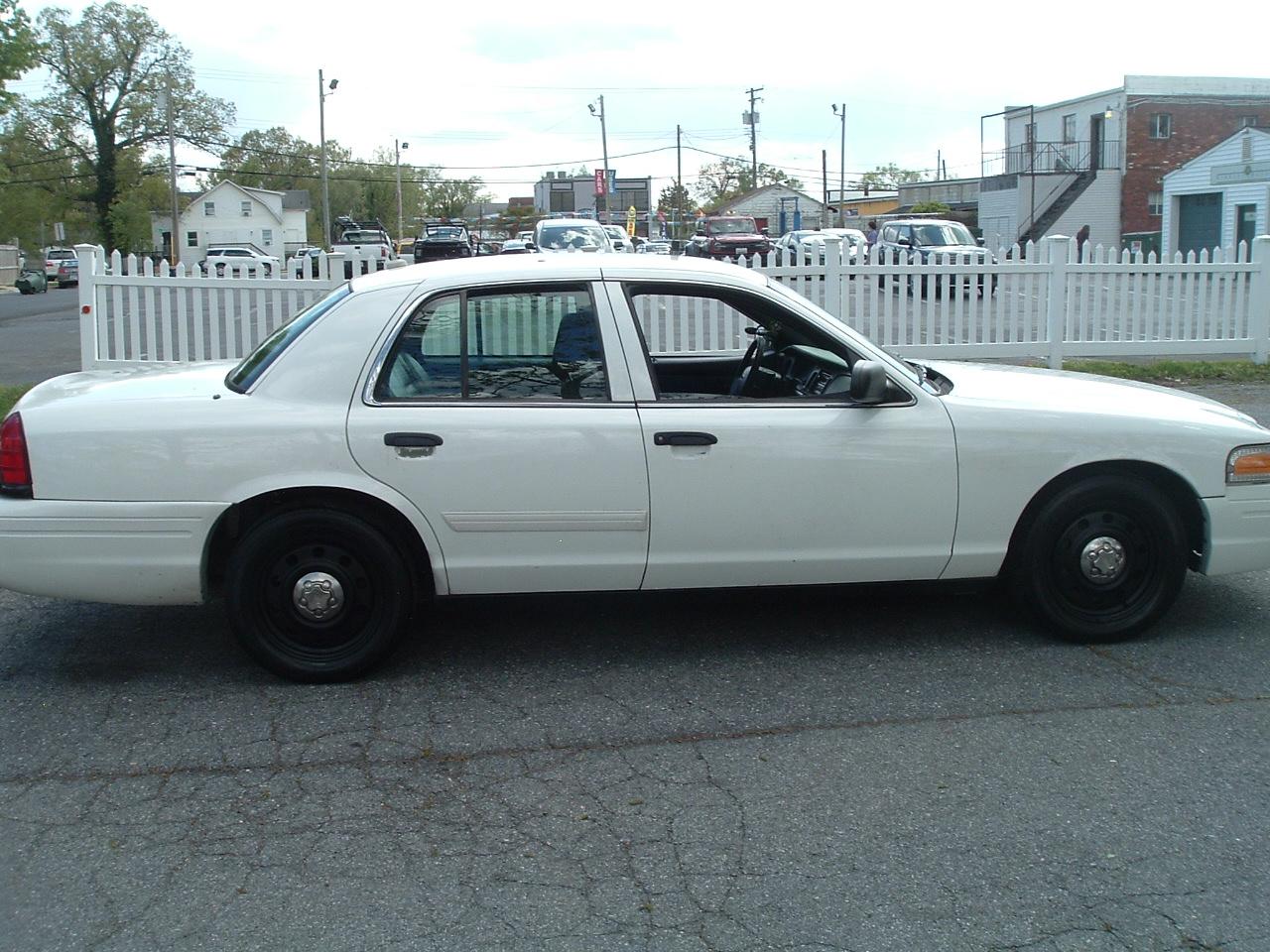 Ford Crown Victoria Police Interceptor 2010