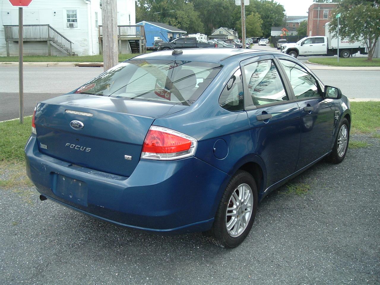 Ford Focus SE Sedan 2008