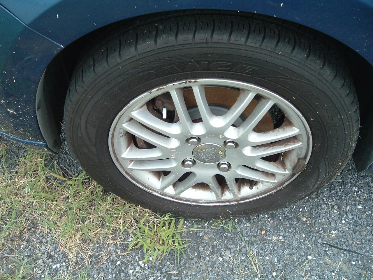 Ford Focus SE Sedan 2008