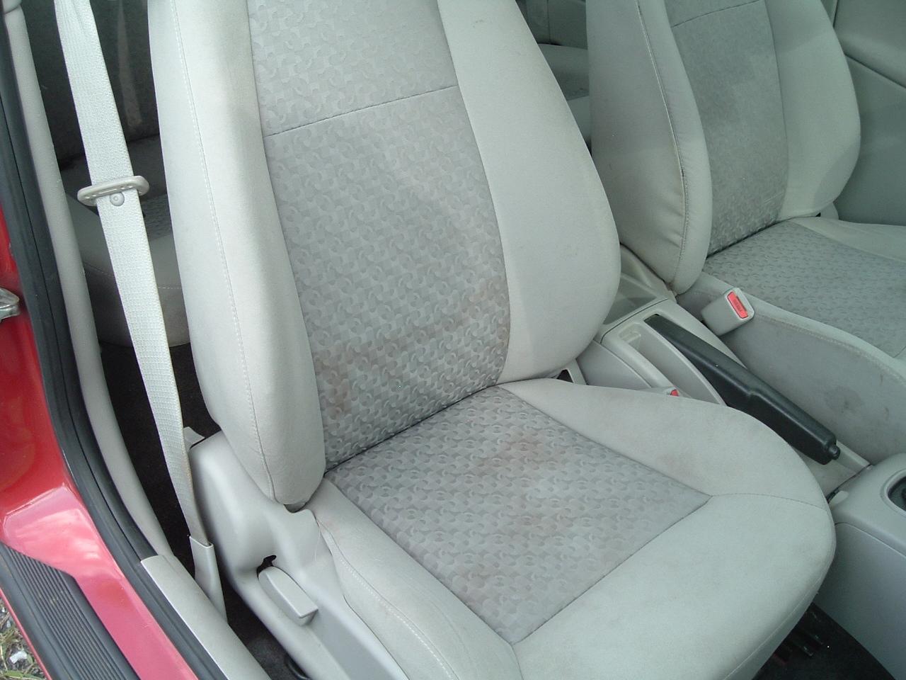 Chevrolet Cobalt LS Coupe 2010