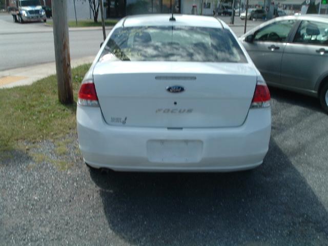 Ford Focus S Sedan 2008
