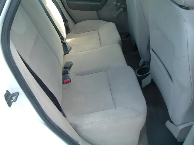 Ford Focus S Sedan 2008
