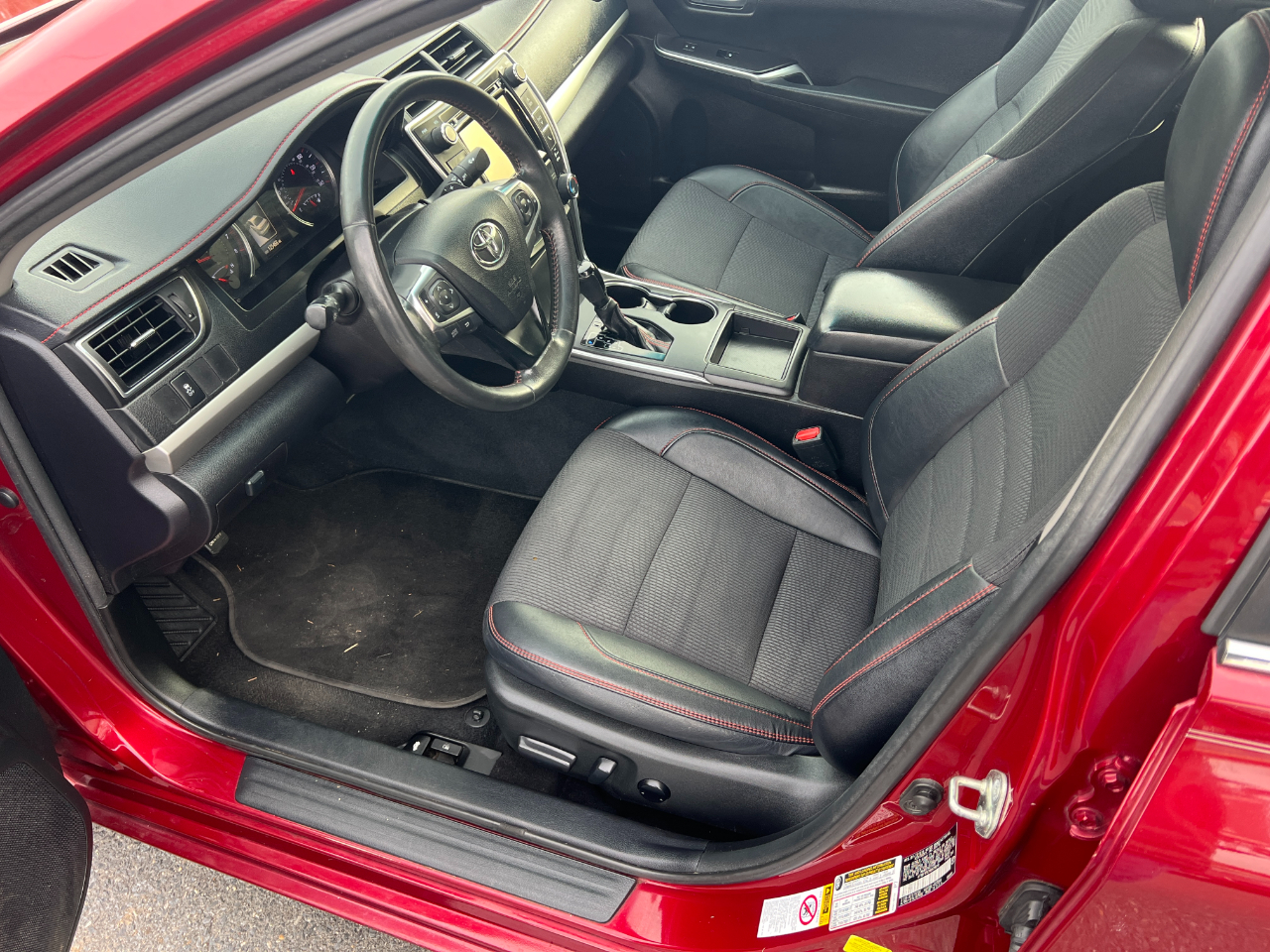 Toyota Camry SE 2017